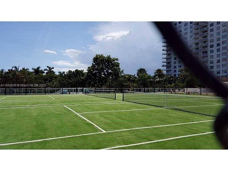 2801 183rd St, Aventura, FL, 33160 United States, 1 Bedroom Bedrooms, ,2 BathroomsBathrooms,Residential,For Sale,183rd St,A11543639