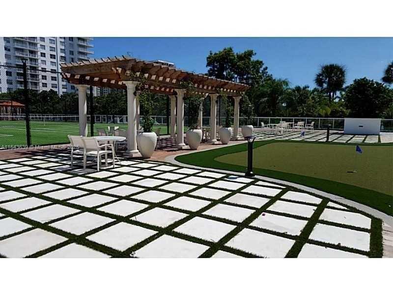 2801 183rd St, Aventura, FL, 33160 United States, 1 Bedroom Bedrooms, ,2 BathroomsBathrooms,Residential,For Sale,183rd St,A11543639