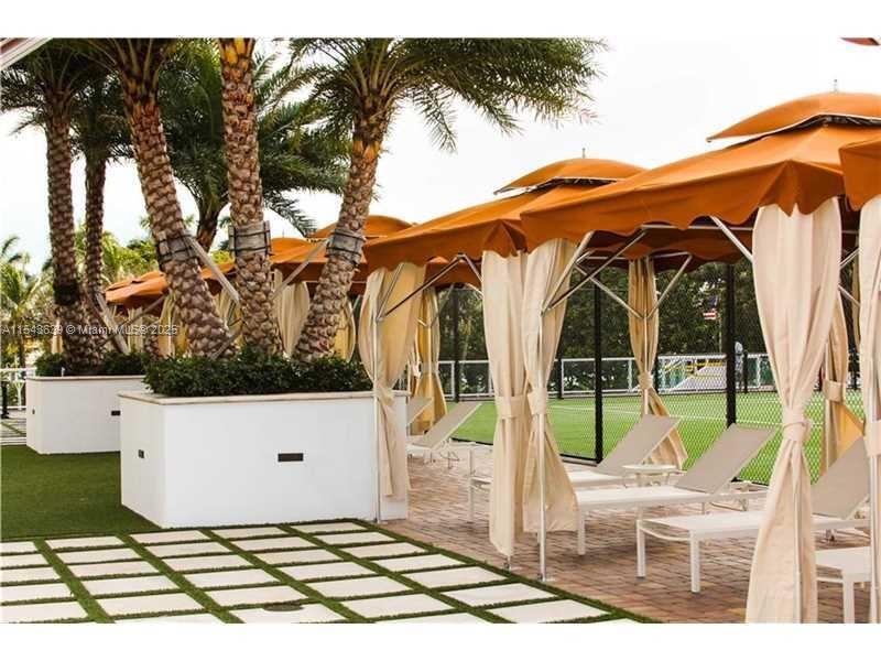 2801 183rd St, Aventura, FL, 33160 United States, 1 Bedroom Bedrooms, ,2 BathroomsBathrooms,Residential,For Sale,183rd St,A11543639