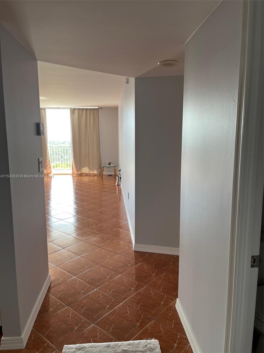 2801 183rd St, Aventura, FL, 33160 United States, 1 Bedroom Bedrooms, ,2 BathroomsBathrooms,Residential,For Sale,183rd St,A11543639