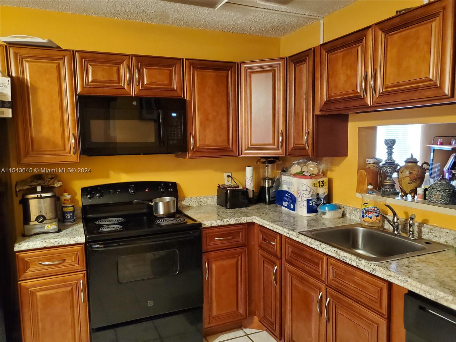 7951 Southgate Blvd, North Lauderdale, Florida 33068, ,Commercialsale,For Sale,7951 Southgate Blvd,A11543645