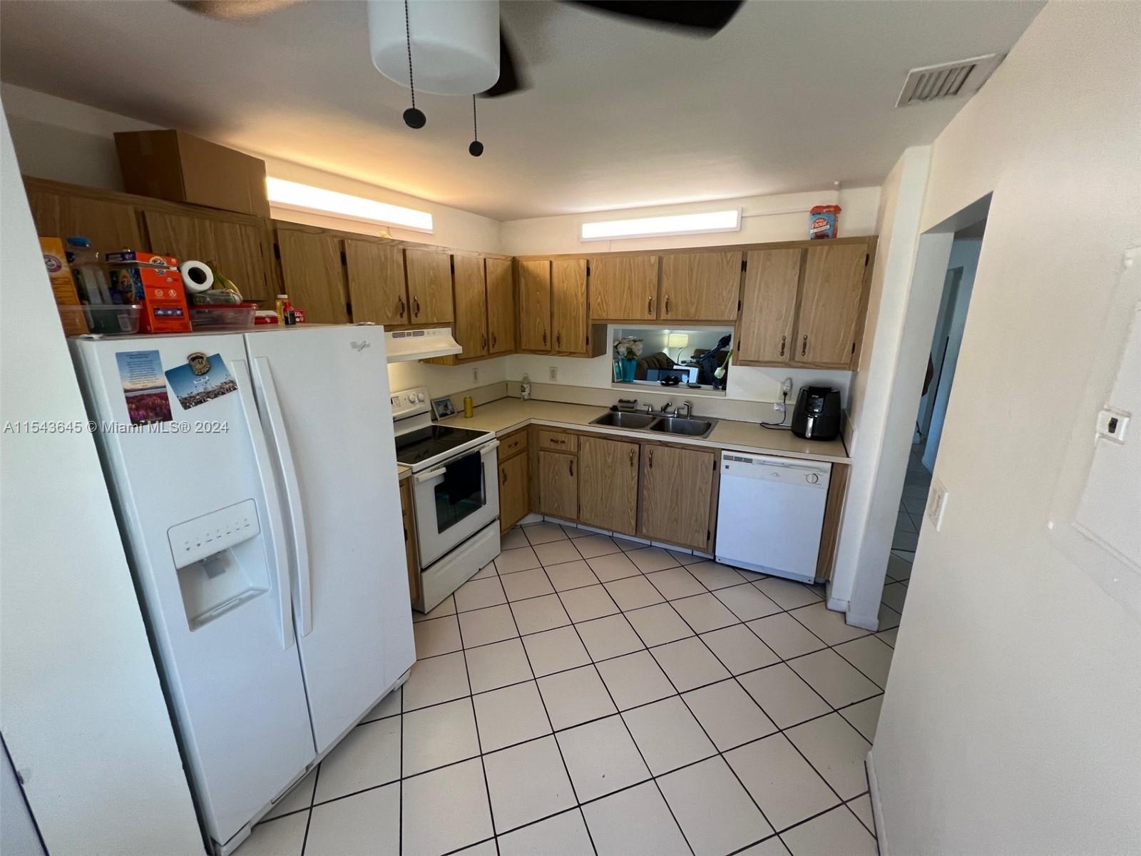 7951 Southgate Blvd, North Lauderdale, Florida 33068, ,Commercialsale,For Sale,7951 Southgate Blvd,A11543645