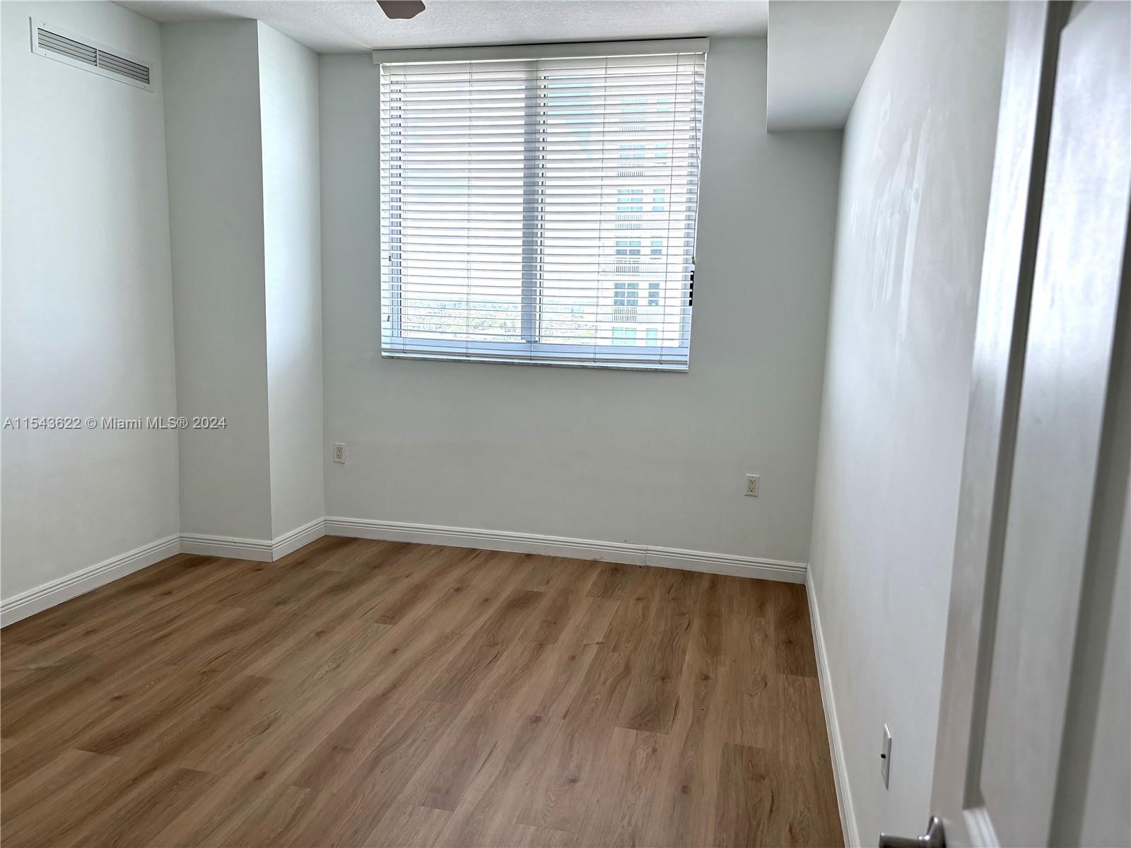 1755 E Hallandale Beach Blvd 1507E, Hallandale Beach, Florida 33009, 2 Bedrooms Bedrooms, ,2 BathroomsBathrooms,Residentiallease,For Rent,1755 E Hallandale Beach Blvd 1507E,A11543622