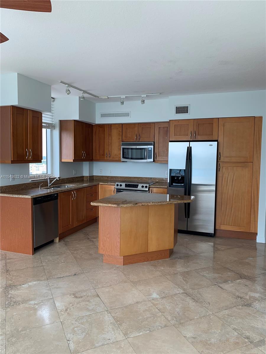 1755 E Hallandale Beach Blvd 1507E, Hallandale Beach, Florida 33009, 2 Bedrooms Bedrooms, ,2 BathroomsBathrooms,Residentiallease,For Rent,1755 E Hallandale Beach Blvd 1507E,A11543622
