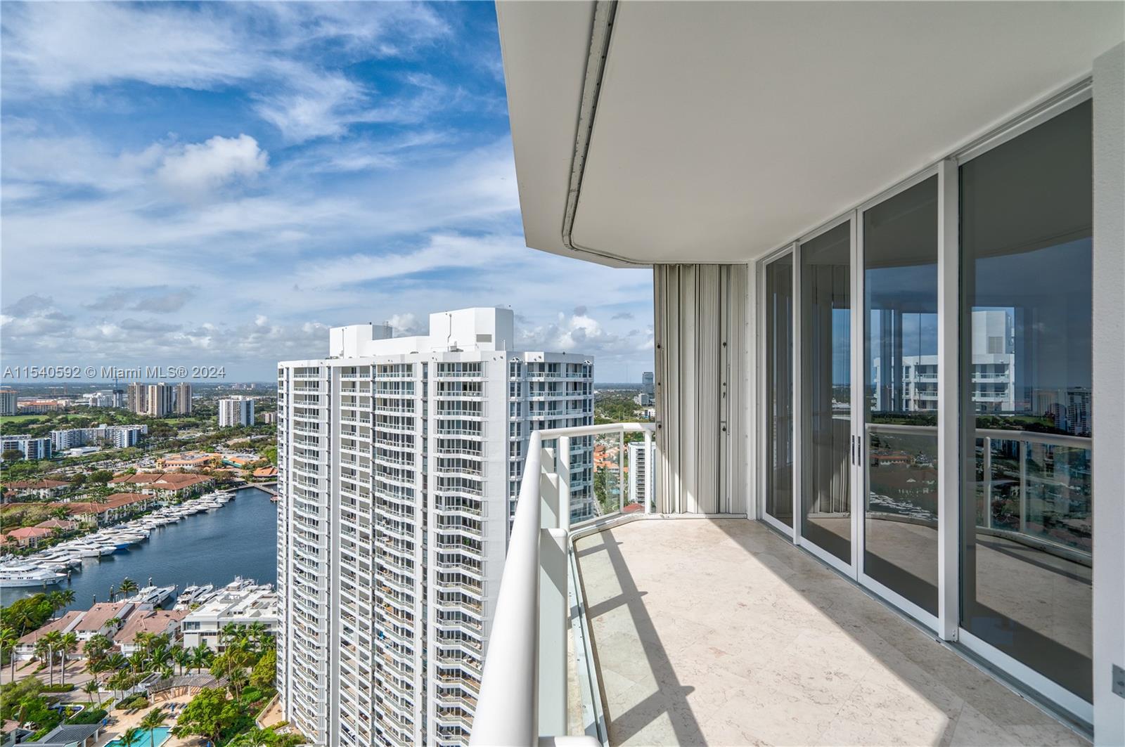 21150 Point Pl, Aventura, FL, 33180 United States, 2 Bedrooms Bedrooms, ,2 BathroomsBathrooms,Residential,For Sale,Point Pl,A11540592