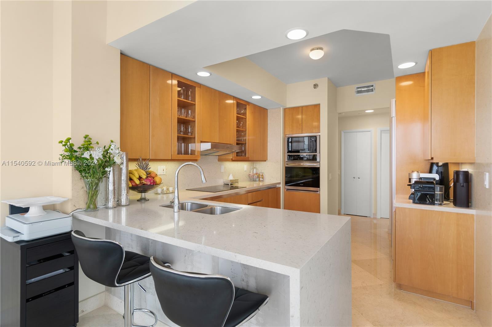 21150 Point Pl, Aventura, FL, 33180 United States, 2 Bedrooms Bedrooms, ,2 BathroomsBathrooms,Residential,For Sale,Point Pl,A11540592