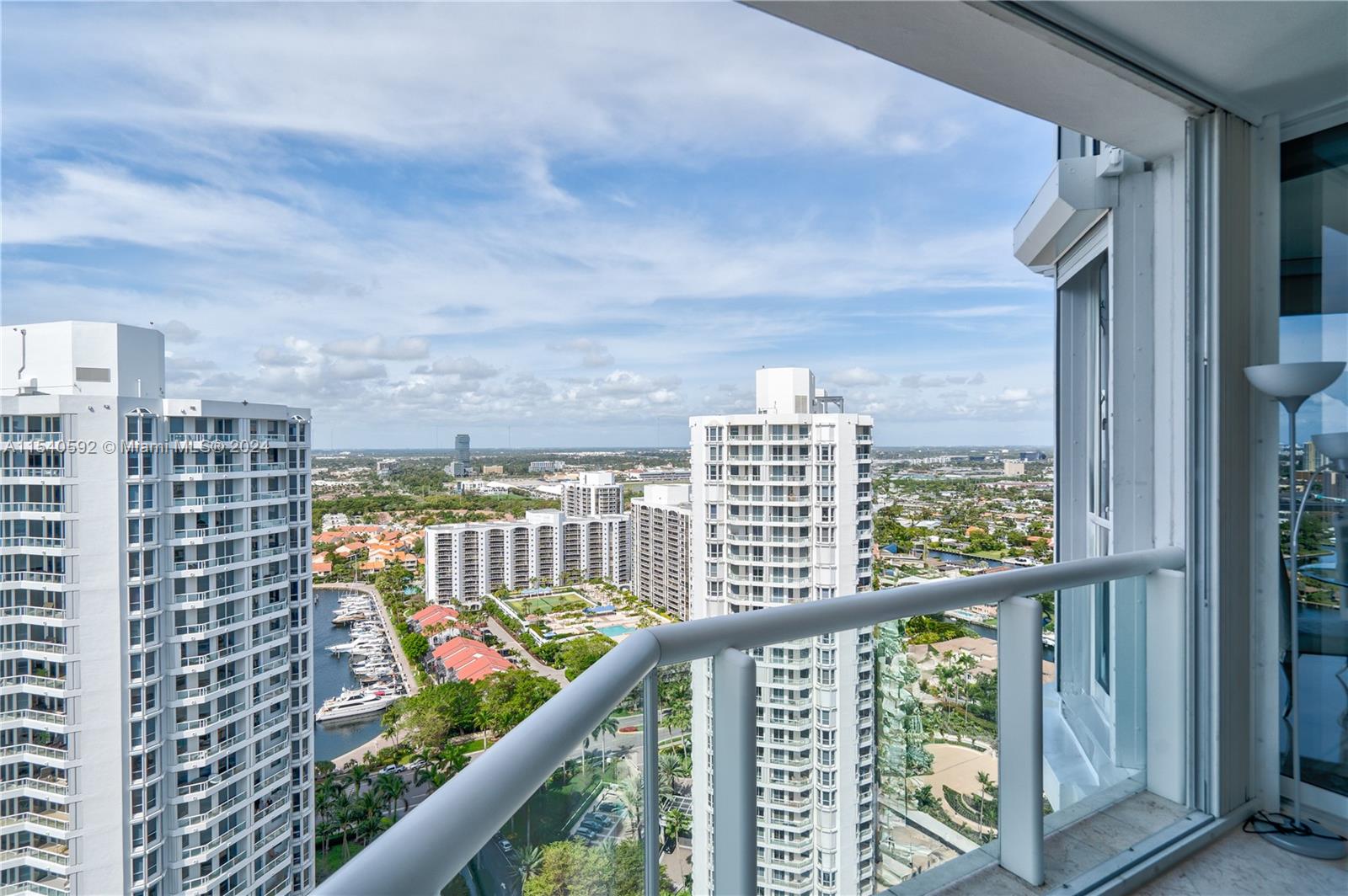 21150 Point Pl, Aventura, FL, 33180 United States, 2 Bedrooms Bedrooms, ,2 BathroomsBathrooms,Residential,For Sale,Point Pl,A11540592