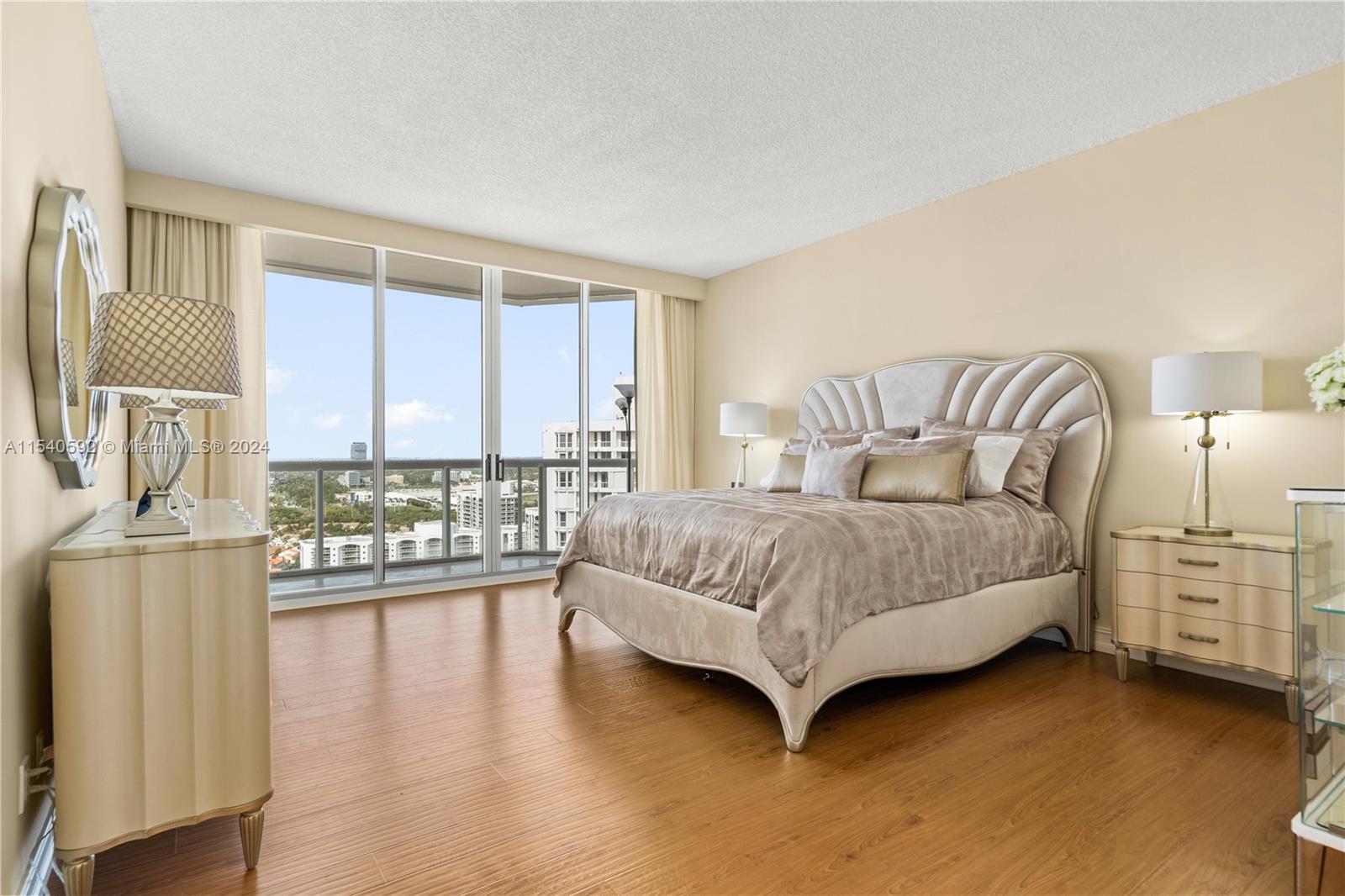 21150 Point Pl, Aventura, FL, 33180 United States, 2 Bedrooms Bedrooms, ,2 BathroomsBathrooms,Residential,For Sale,Point Pl,A11540592