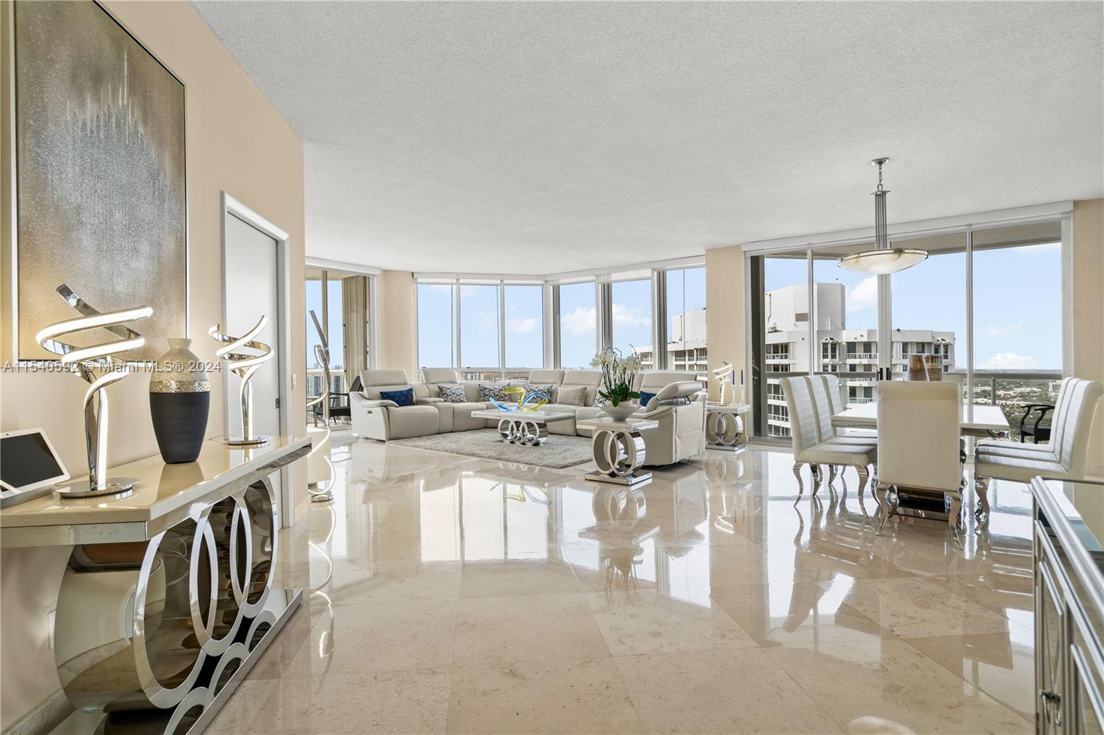 21150 Point Pl, Aventura, FL, 33180 United States, 2 Bedrooms Bedrooms, ,2 BathroomsBathrooms,Residential,For Sale,Point Pl,A11540592