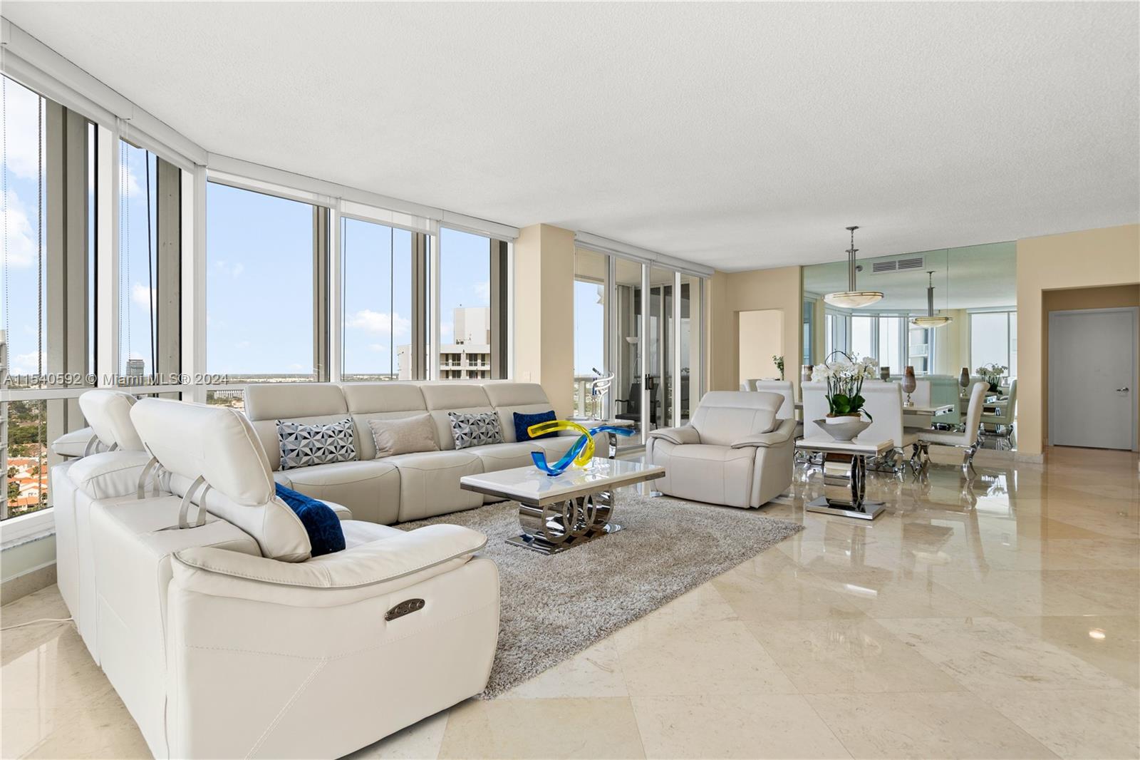 21150 Point Pl, Aventura, FL, 33180 United States, 2 Bedrooms Bedrooms, ,2 BathroomsBathrooms,Residential,For Sale,Point Pl,A11540592