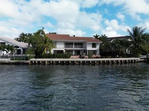363 Centre Is, Golden Beach, FL, 33160 United States, 6 Bedrooms Bedrooms, ,5 BathroomsBathrooms,Residential,For Sale,Centre Is,A11543641