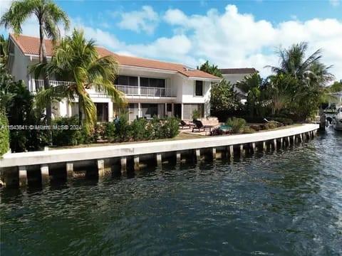363 Centre Is, Golden Beach, FL, 33160 United States, 6 Bedrooms Bedrooms, ,5 BathroomsBathrooms,Residential,For Sale,Centre Is,A11543641