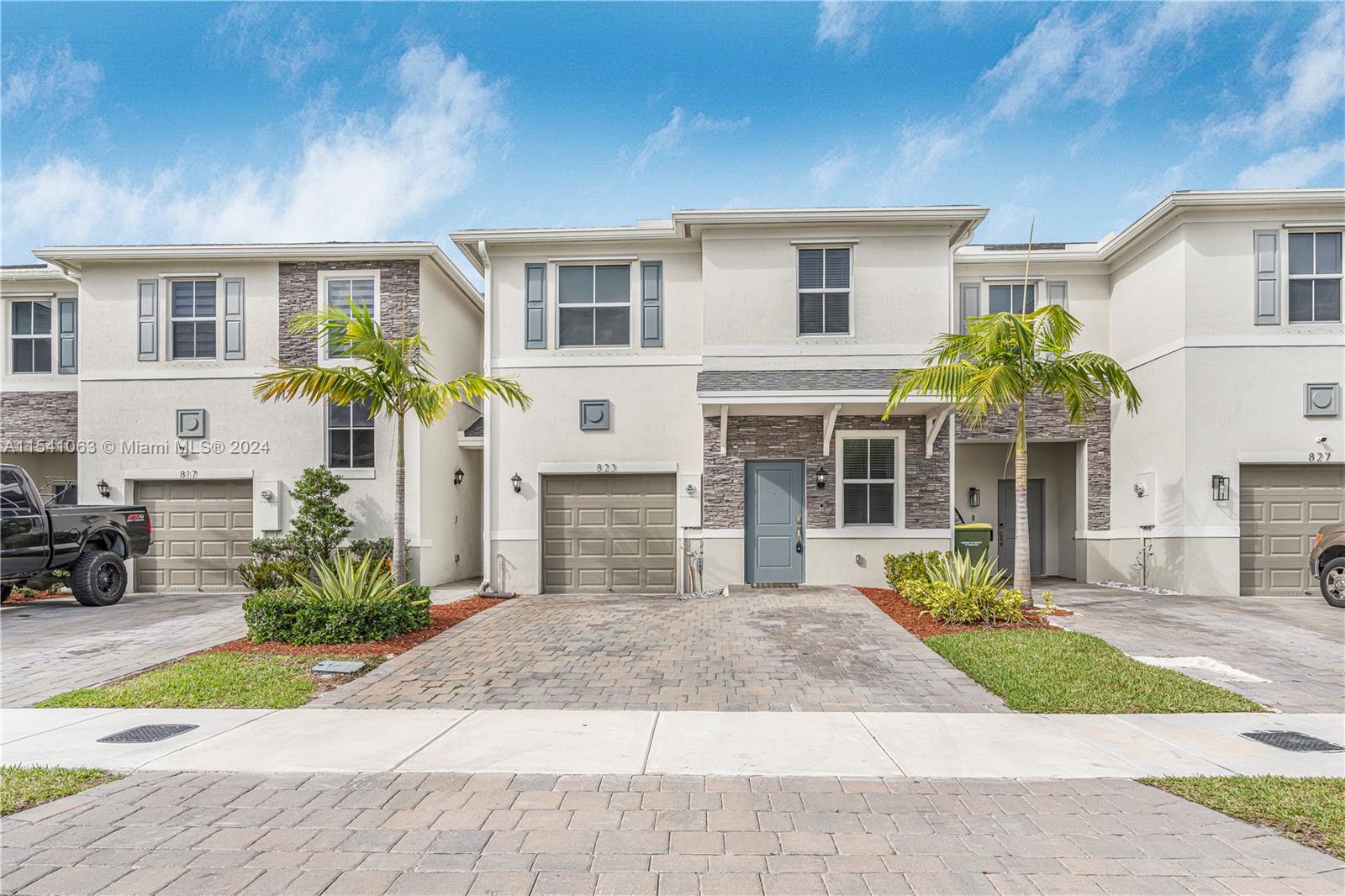 823 SE 18th St, Homestead, Florida 33034, 4 Bedrooms Bedrooms, ,2 BathroomsBathrooms,Residentiallease,For Rent,823 SE 18th St,A11541063