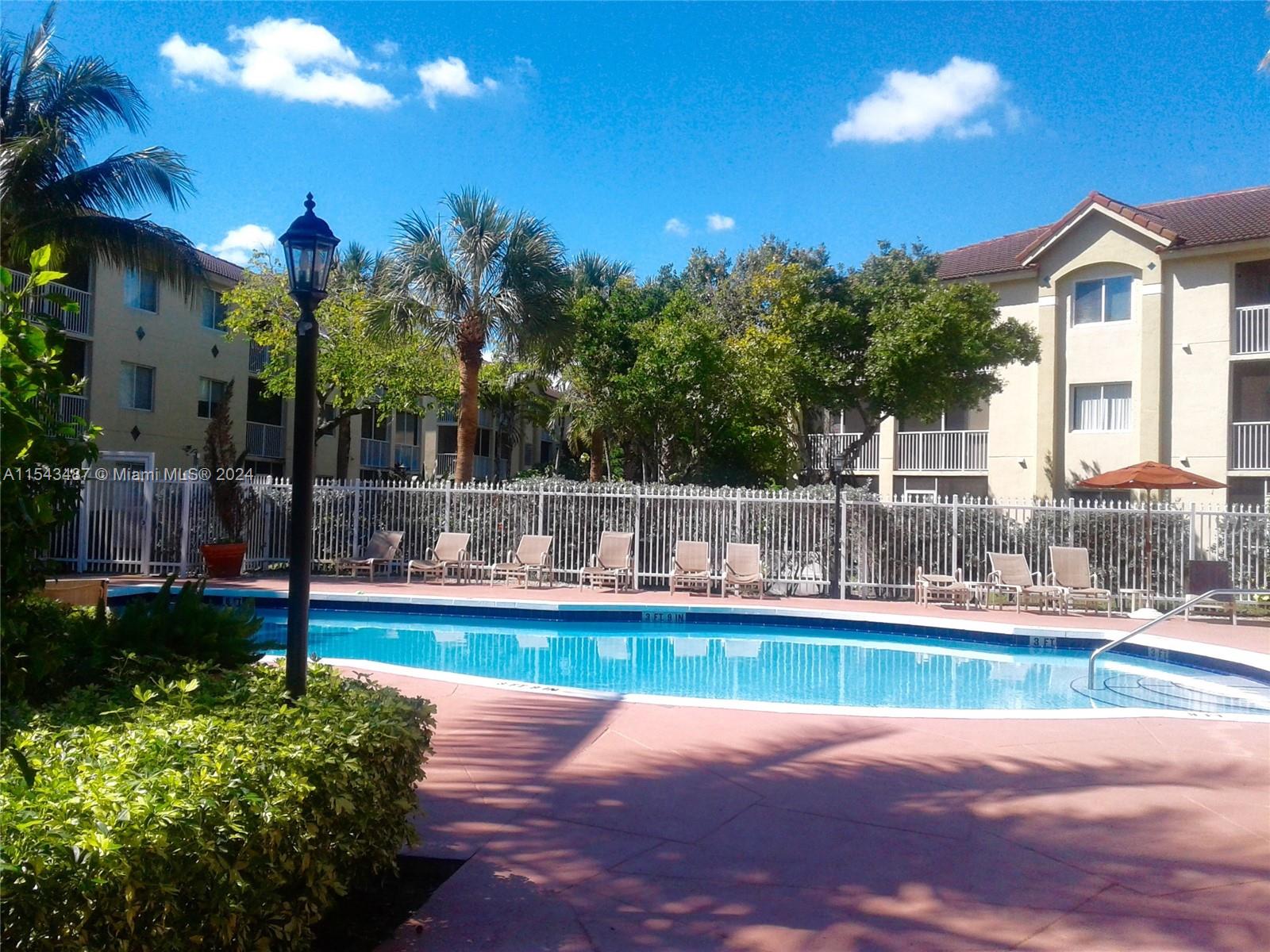 Hollywood, Florida 33021, 1 Bedroom Bedrooms, ,1 BathroomBathrooms,Residentiallease,For Rent,A11543487