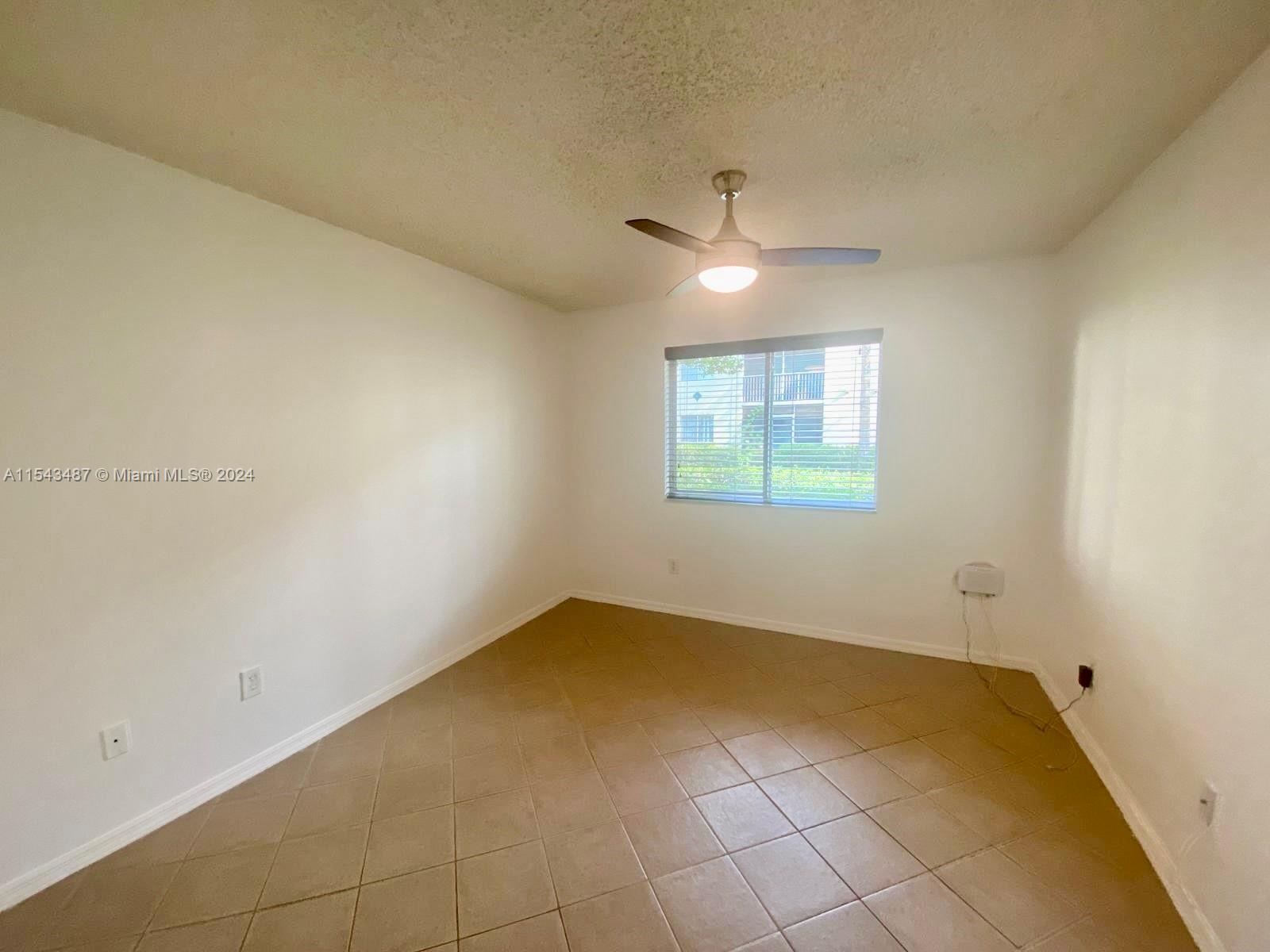 Hollywood, Florida 33021, 1 Bedroom Bedrooms, ,1 BathroomBathrooms,Residentiallease,For Rent,A11543487