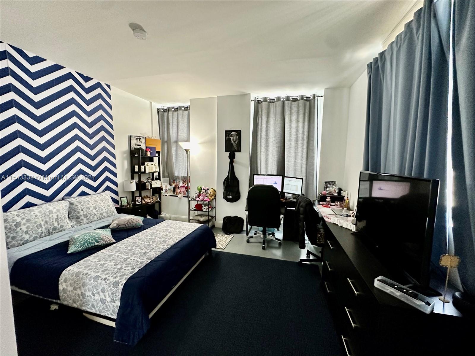 111 E Flagler St 910, Miami, Florida 33131, 1 Bedroom Bedrooms, ,1 BathroomBathrooms,Residential,For Sale,111 E Flagler St 910,A11543339
