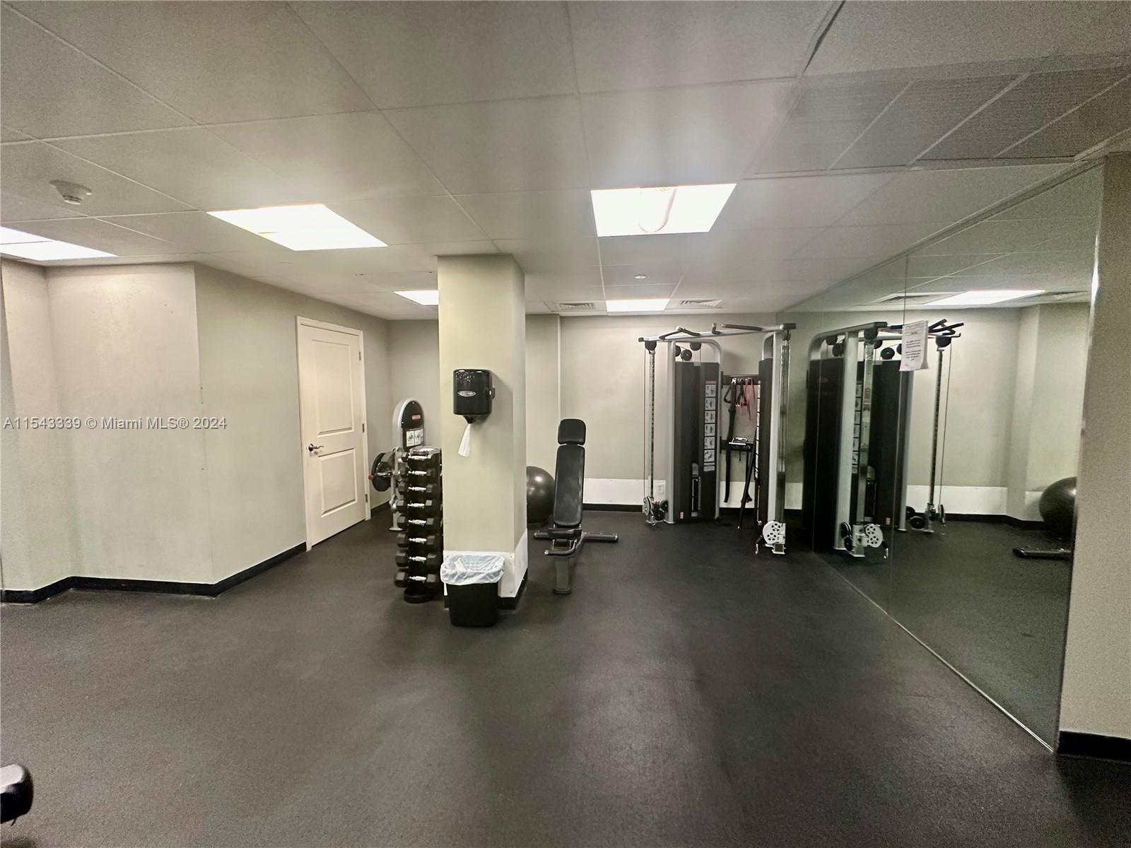 111 E Flagler St 910, Miami, Florida 33131, 1 Bedroom Bedrooms, ,1 BathroomBathrooms,Residential,For Sale,111 E Flagler St 910,A11543339