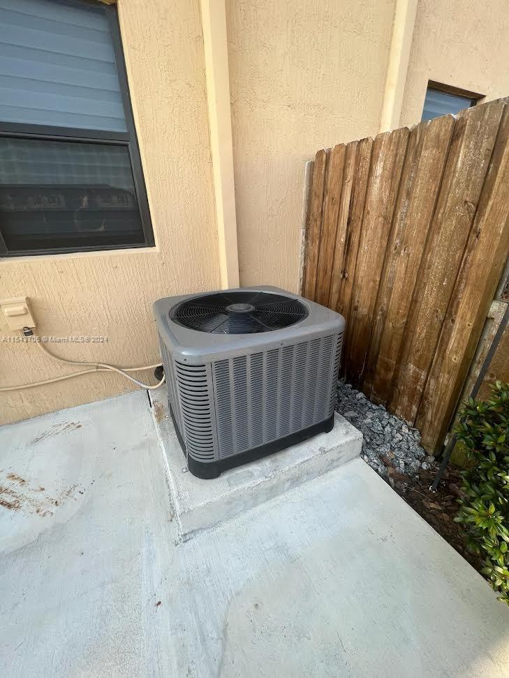 3763 SE 2nd St, Homestead, Florida 33033, 3 Bedrooms Bedrooms, ,2 BathroomsBathrooms,Residential,For Sale,3763 SE 2nd St,A11543705