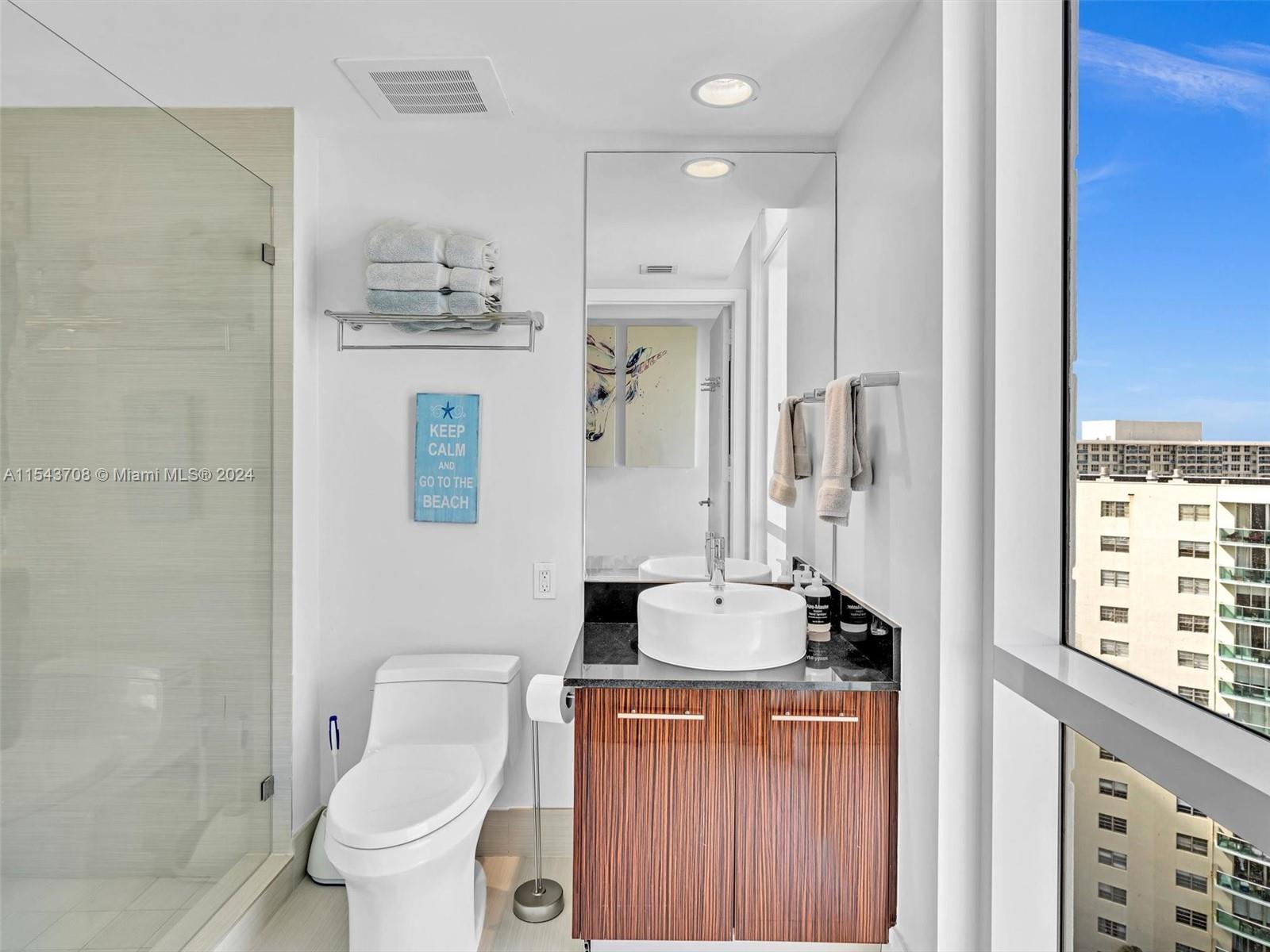 3951 S Ocean Dr 1603, Hollywood, Florida 33019, 4 Bedrooms Bedrooms, ,4 BathroomsBathrooms,Residential,For Sale,3951 S Ocean Dr 1603,A11543708