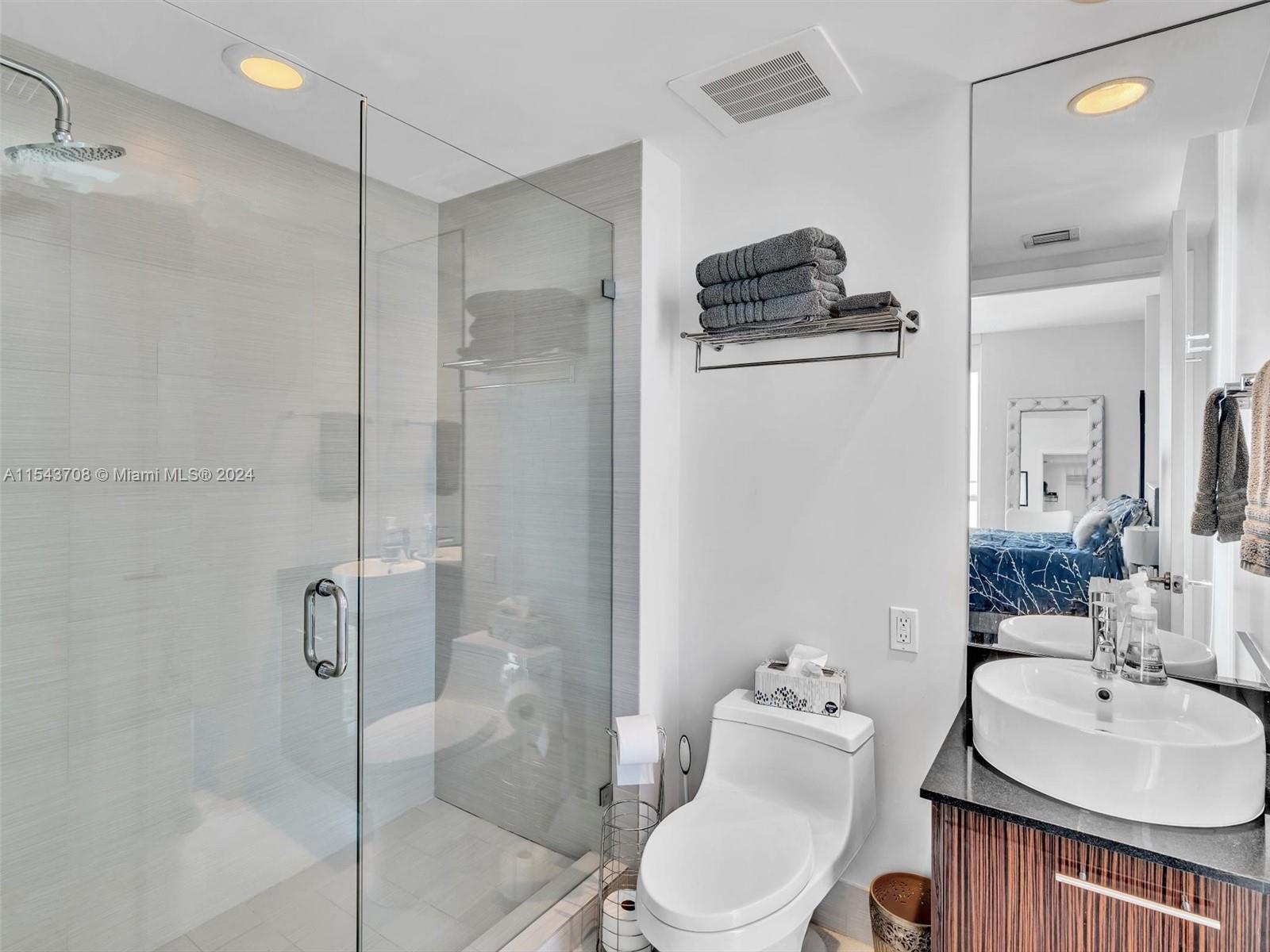 3951 S Ocean Dr 1603, Hollywood, Florida 33019, 4 Bedrooms Bedrooms, ,4 BathroomsBathrooms,Residential,For Sale,3951 S Ocean Dr 1603,A11543708