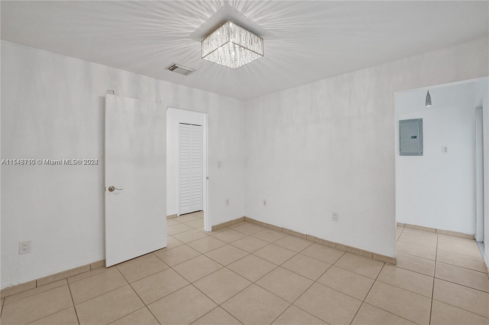 2745 SW 17th St 2745, Miami, Florida 33145, 4 Bedrooms Bedrooms, ,3 BathroomsBathrooms,Residentiallease,For Rent,2745 SW 17th St 2745,A11543710