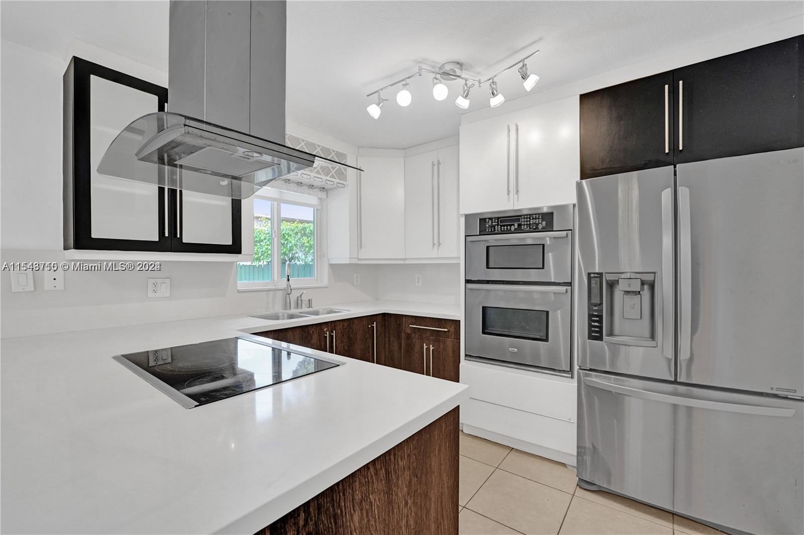 2745 SW 17th St 2745, Miami, Florida 33145, 4 Bedrooms Bedrooms, ,3 BathroomsBathrooms,Residentiallease,For Rent,2745 SW 17th St 2745,A11543710