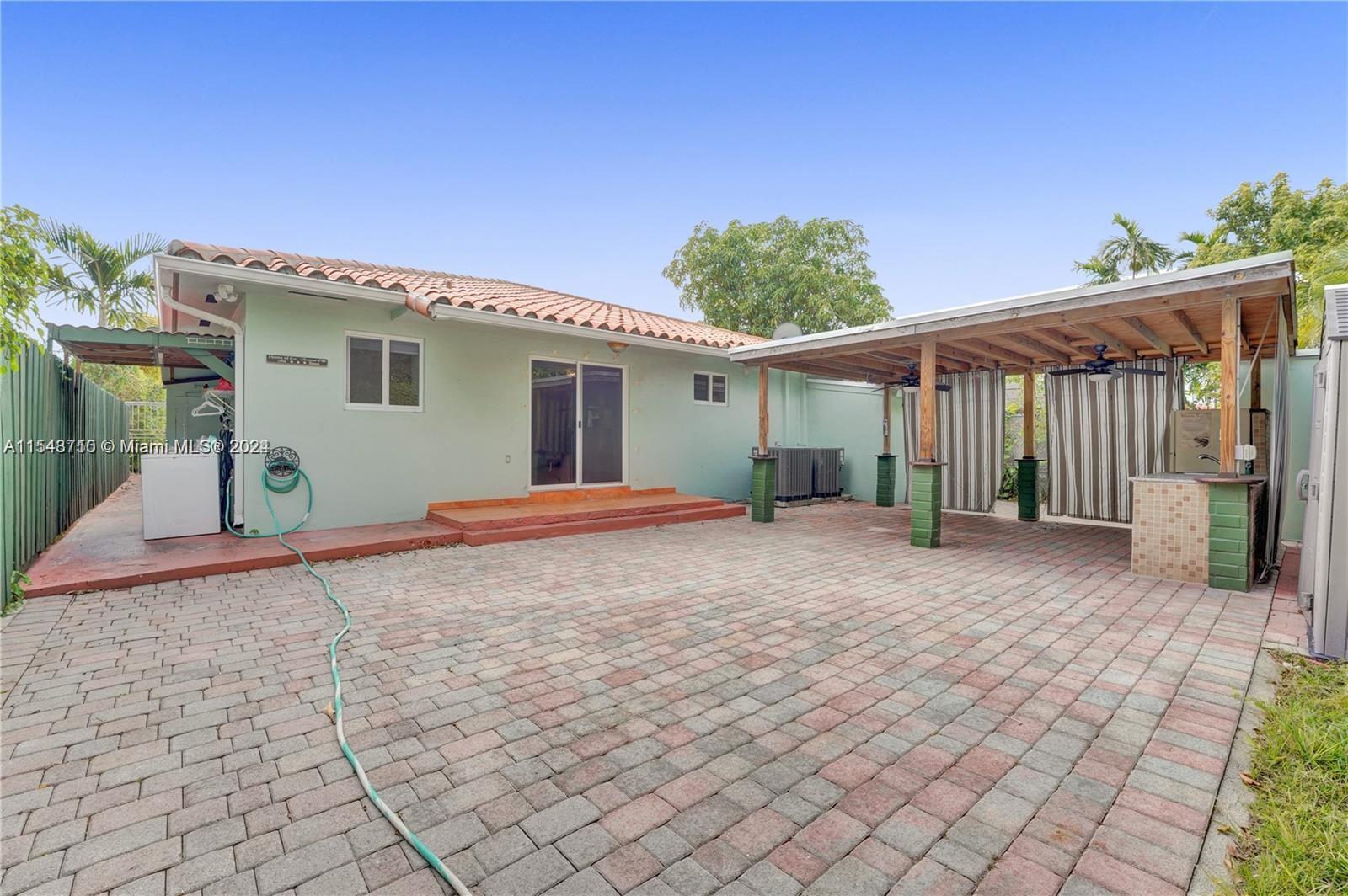 2745 SW 17th St 2745, Miami, Florida 33145, 4 Bedrooms Bedrooms, ,3 BathroomsBathrooms,Residentiallease,For Rent,2745 SW 17th St 2745,A11543710