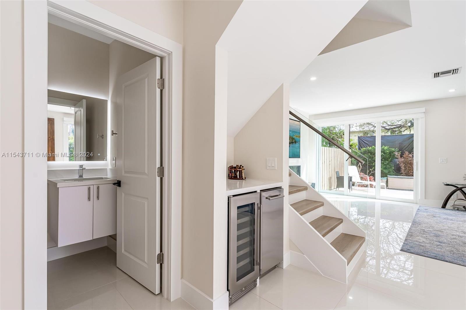 521 7th Ave, Fort Lauderdale, FL, 33315 United States, 3 Bedrooms Bedrooms, ,2 BathroomsBathrooms,Residential,For Sale,7th Ave,A11543711
