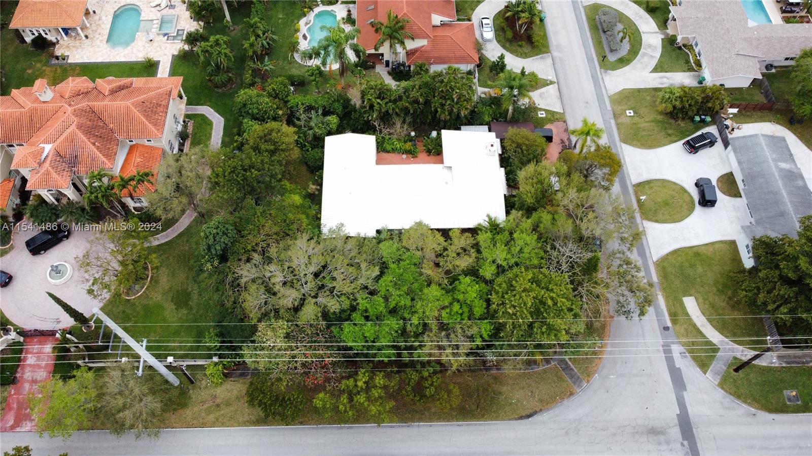 9494 144th St, Miami, FL, 33176 United States, 5 Bedrooms Bedrooms, ,3 BathroomsBathrooms,Residential,For Sale,144th St,A11541486