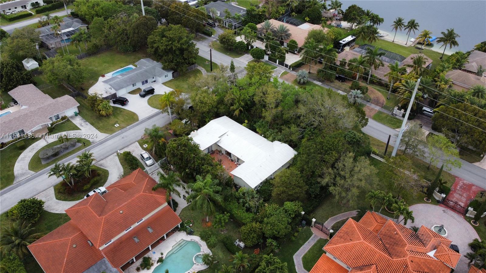 9494 144th St, Miami, FL, 33176 United States, 5 Bedrooms Bedrooms, ,3 BathroomsBathrooms,Residential,For Sale,144th St,A11541486