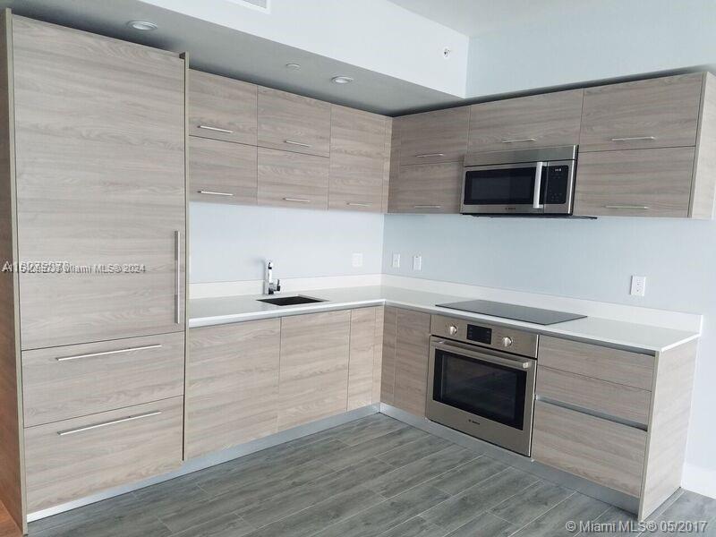 1300 S Miami Ave 4308, Miami, Florida 33130, 1 Bedroom Bedrooms, ,1 BathroomBathrooms,Residentiallease,For Rent,1300 S Miami Ave 4308,A11540957
