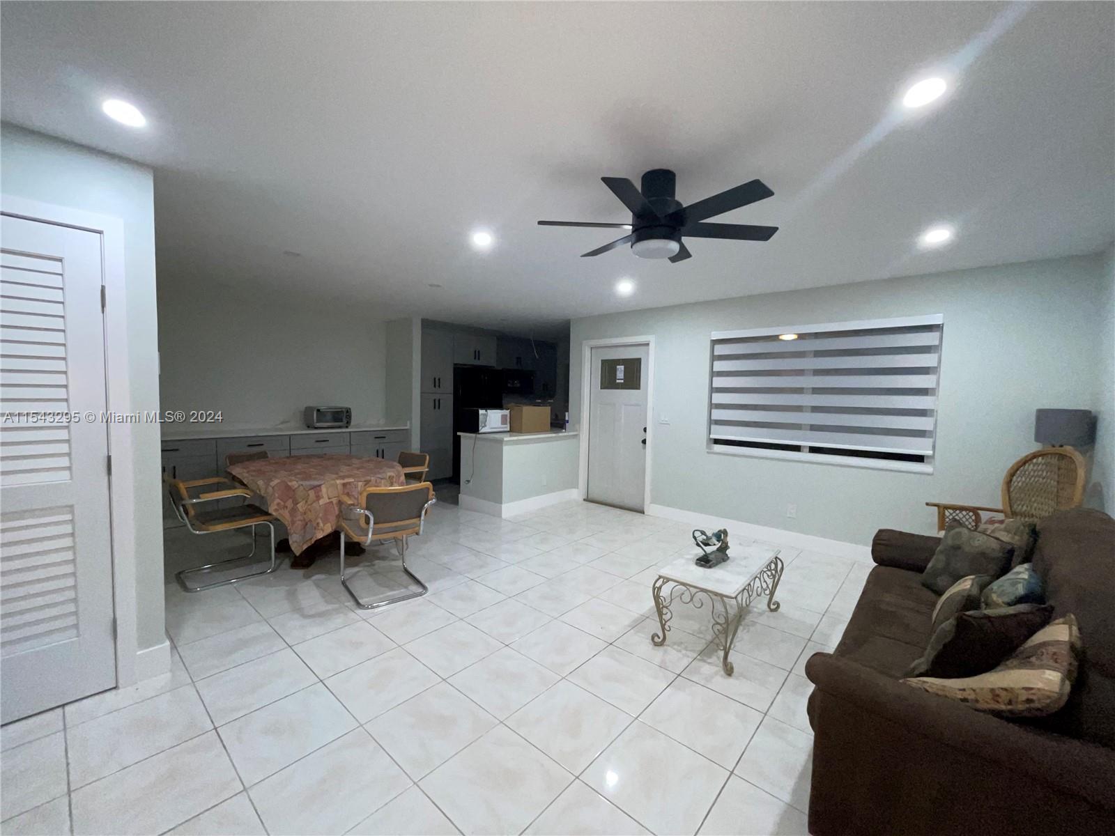 580 Egret Dr 123, Hallandale Beach, Florida 33009, 2 Bedrooms Bedrooms, ,2 BathroomsBathrooms,Residential,For Sale,580 Egret Dr 123,A11543295