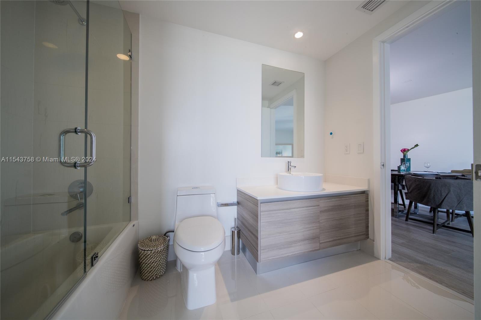 121 NE 34 Street 1514, Miami, Florida 33137, 1 Bedroom Bedrooms, ,1 BathroomBathrooms,Residentiallease,For Rent,121 NE 34 Street 1514,A11543758