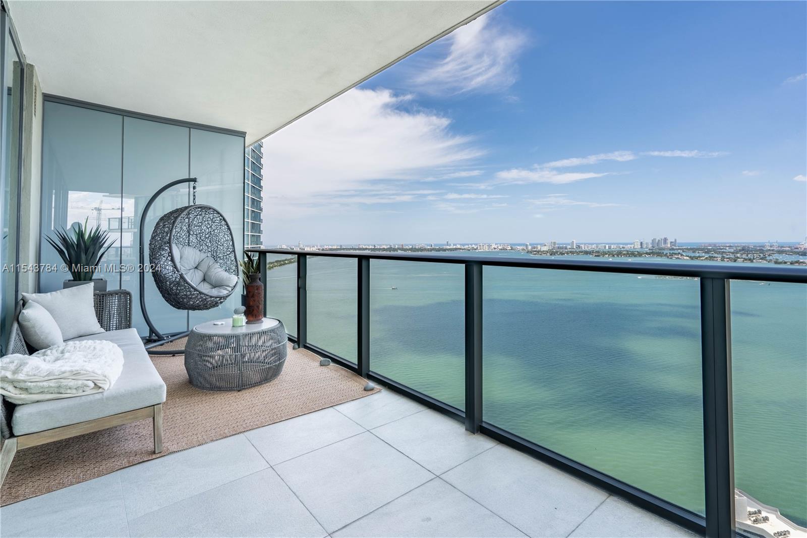 650 NE 32nd St 3601, Miami, Florida 33137, 4 Bedrooms Bedrooms, ,4 BathroomsBathrooms,Residentiallease,For Rent,650 NE 32nd St 3601,A11543784