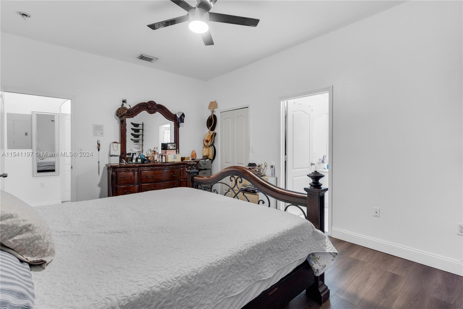 16243 SW 55th St, Miami, Florida 33185, 3 Bedrooms Bedrooms, 1 Room Rooms,2 BathroomsBathrooms,Residential,For Sale,16243 SW 55th St,A11541197