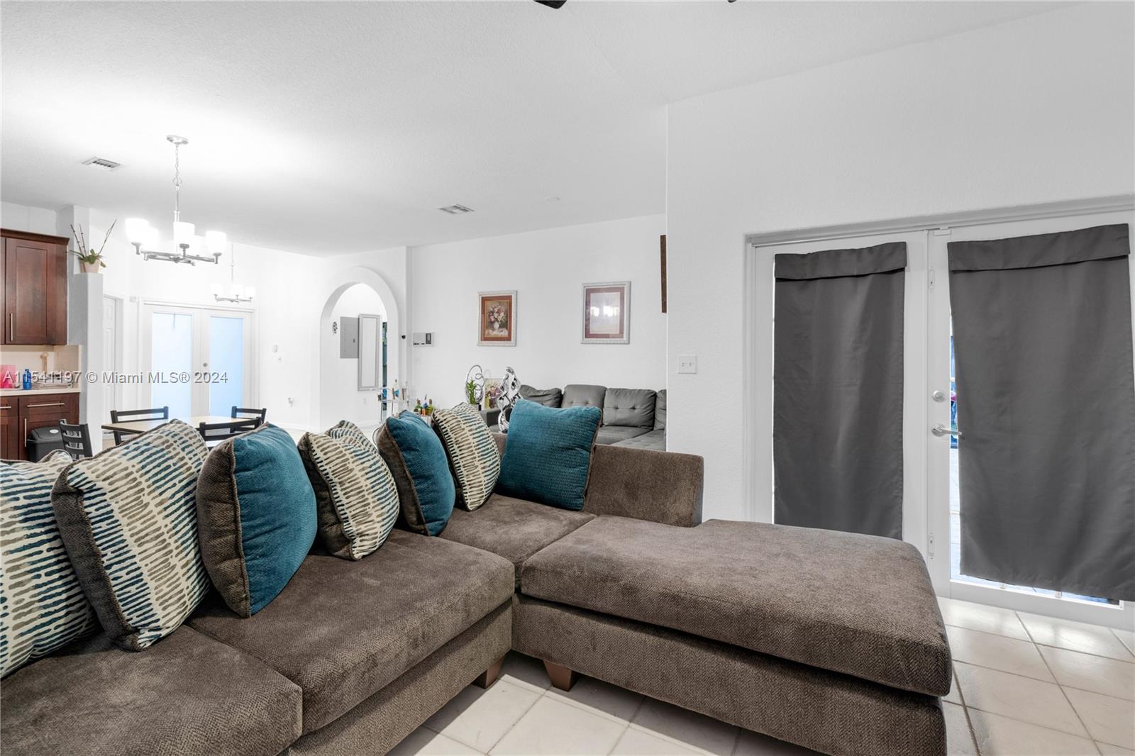 16243 SW 55th St, Miami, Florida 33185, 3 Bedrooms Bedrooms, 1 Room Rooms,2 BathroomsBathrooms,Residential,For Sale,16243 SW 55th St,A11541197