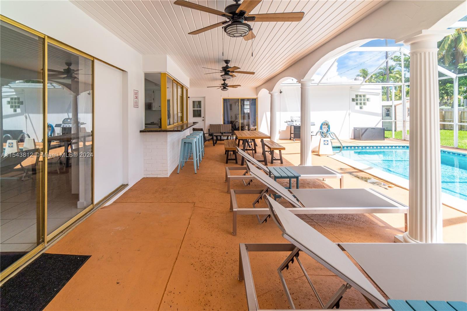 816 Polk St, Hollywood, Florida 33019, 4 Bedrooms Bedrooms, ,3 BathroomsBathrooms,Residential,For Sale,816 Polk St,A11543812