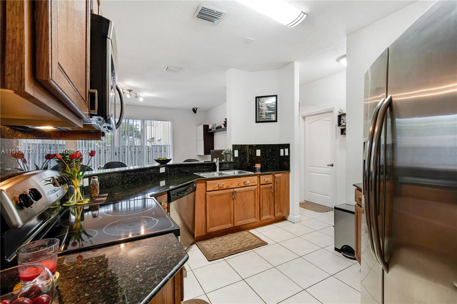 8730 NW 110th Ave, Doral, Florida 33178, 4 Bedrooms Bedrooms, ,3 BathroomsBathrooms,Residential,For Sale,8730 NW 110th Ave,A11543702