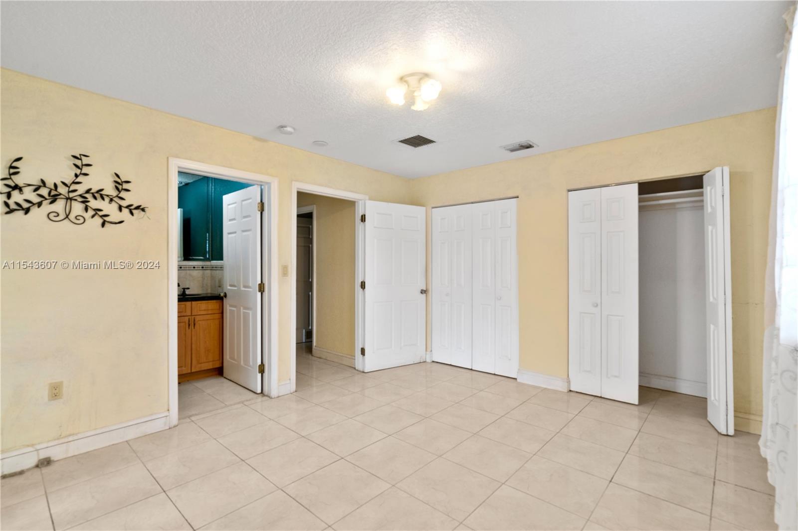 8921 SW 44th St, Miami, Florida 33165, 3 Bedrooms Bedrooms, ,3 BathroomsBathrooms,Residential,For Sale,8921 SW 44th St,A11543607