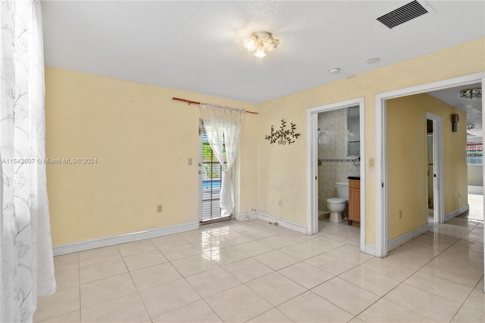 8921 SW 44th St, Miami, Florida 33165, 3 Bedrooms Bedrooms, ,3 BathroomsBathrooms,Residential,For Sale,8921 SW 44th St,A11543607