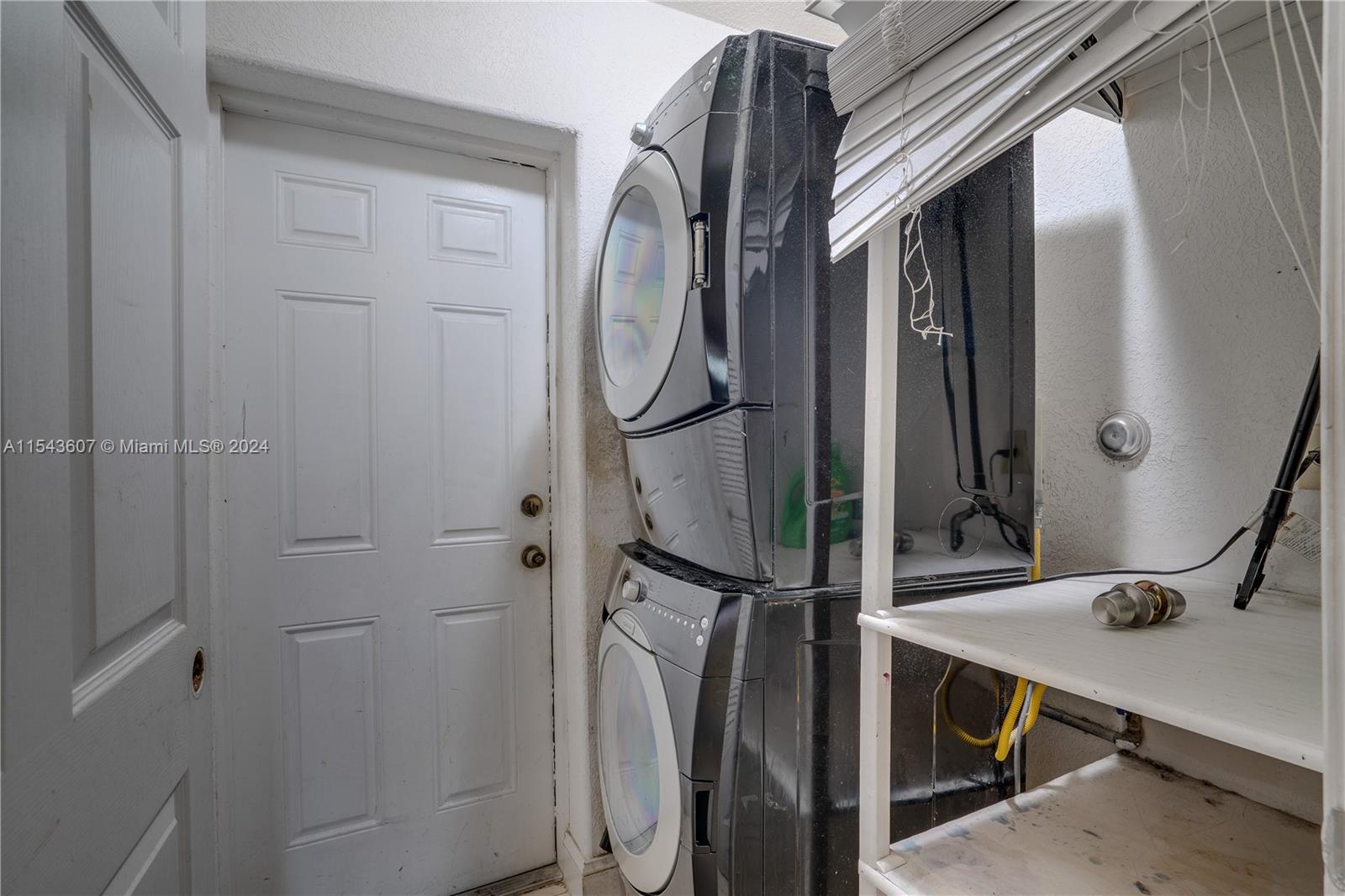 8921 SW 44th St, Miami, Florida 33165, 3 Bedrooms Bedrooms, ,3 BathroomsBathrooms,Residential,For Sale,8921 SW 44th St,A11543607