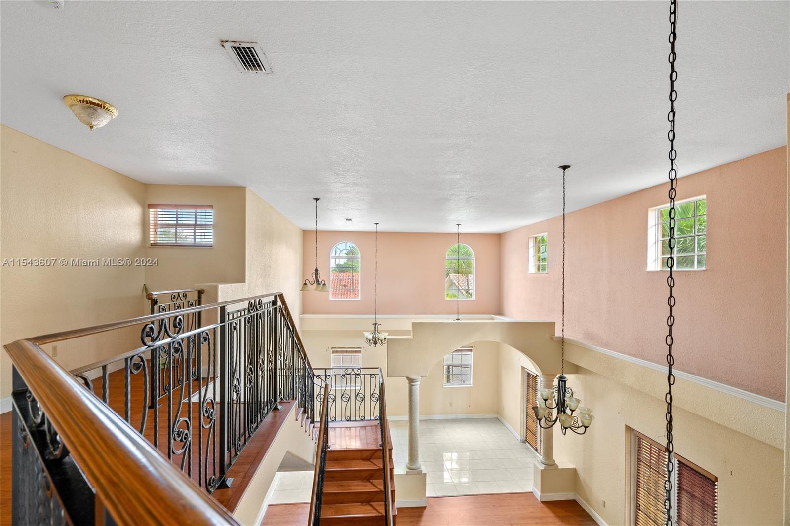 8921 SW 44th St, Miami, Florida 33165, 3 Bedrooms Bedrooms, ,3 BathroomsBathrooms,Residential,For Sale,8921 SW 44th St,A11543607