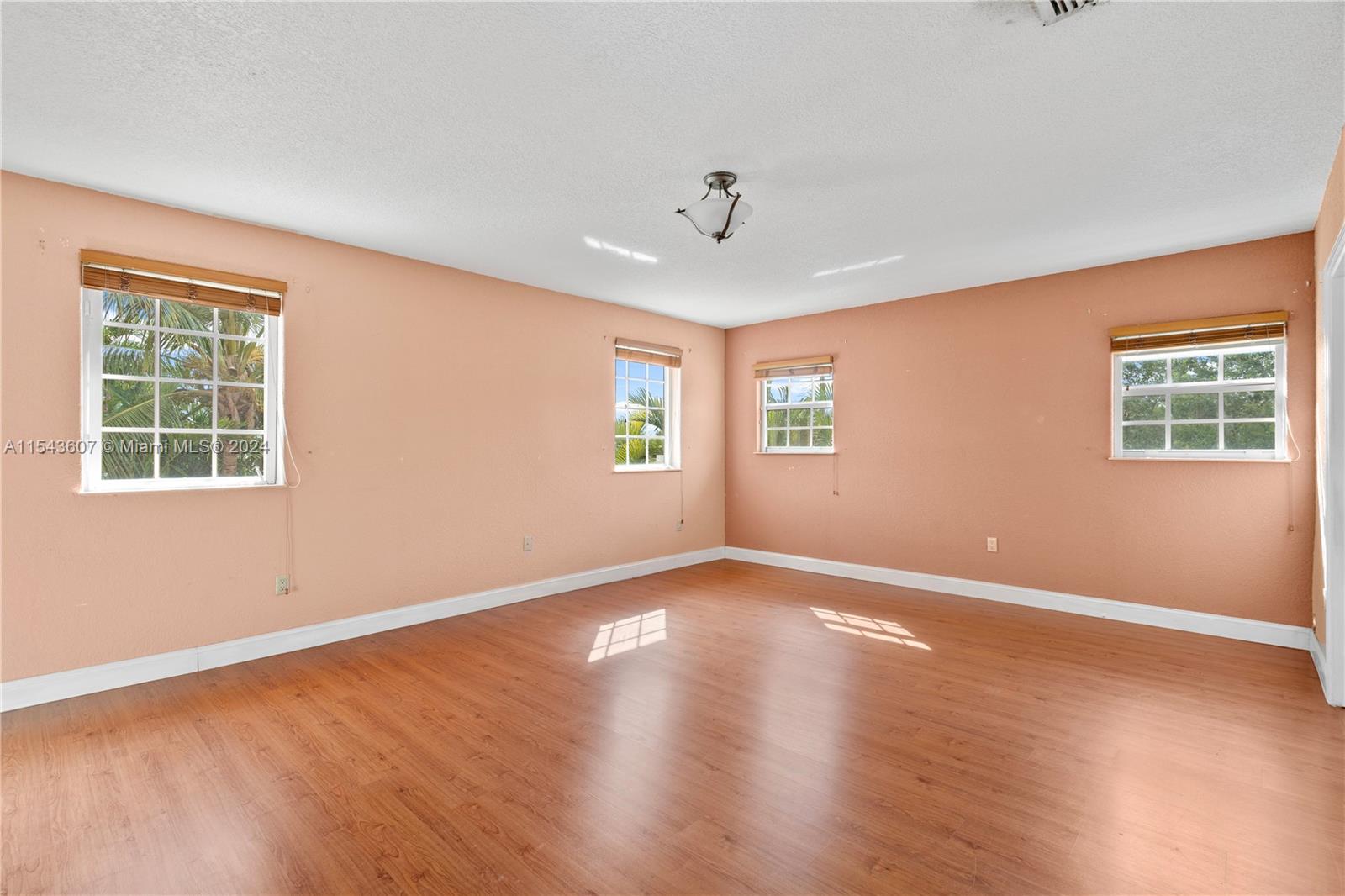 8921 SW 44th St, Miami, Florida 33165, 3 Bedrooms Bedrooms, ,3 BathroomsBathrooms,Residential,For Sale,8921 SW 44th St,A11543607