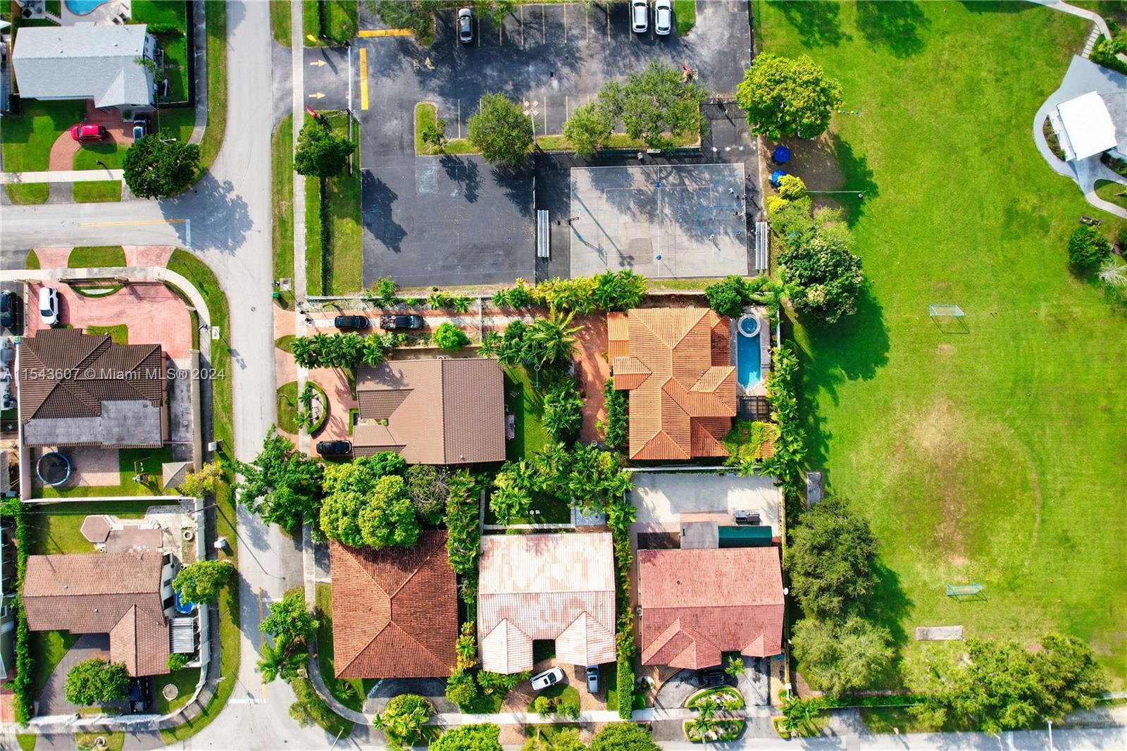 8921 SW 44th St, Miami, Florida 33165, 3 Bedrooms Bedrooms, ,3 BathroomsBathrooms,Residential,For Sale,8921 SW 44th St,A11543607