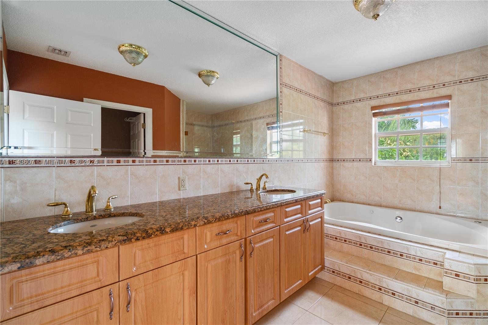 8921 SW 44th St, Miami, Florida 33165, 3 Bedrooms Bedrooms, ,3 BathroomsBathrooms,Residential,For Sale,8921 SW 44th St,A11543607