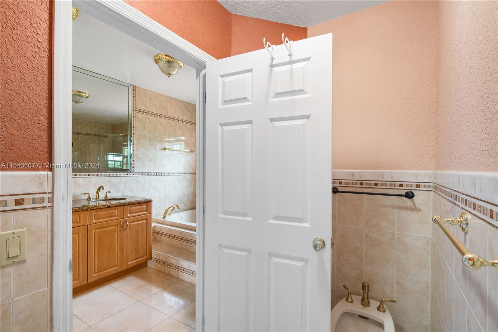 8921 SW 44th St, Miami, Florida 33165, 3 Bedrooms Bedrooms, ,3 BathroomsBathrooms,Residential,For Sale,8921 SW 44th St,A11543607