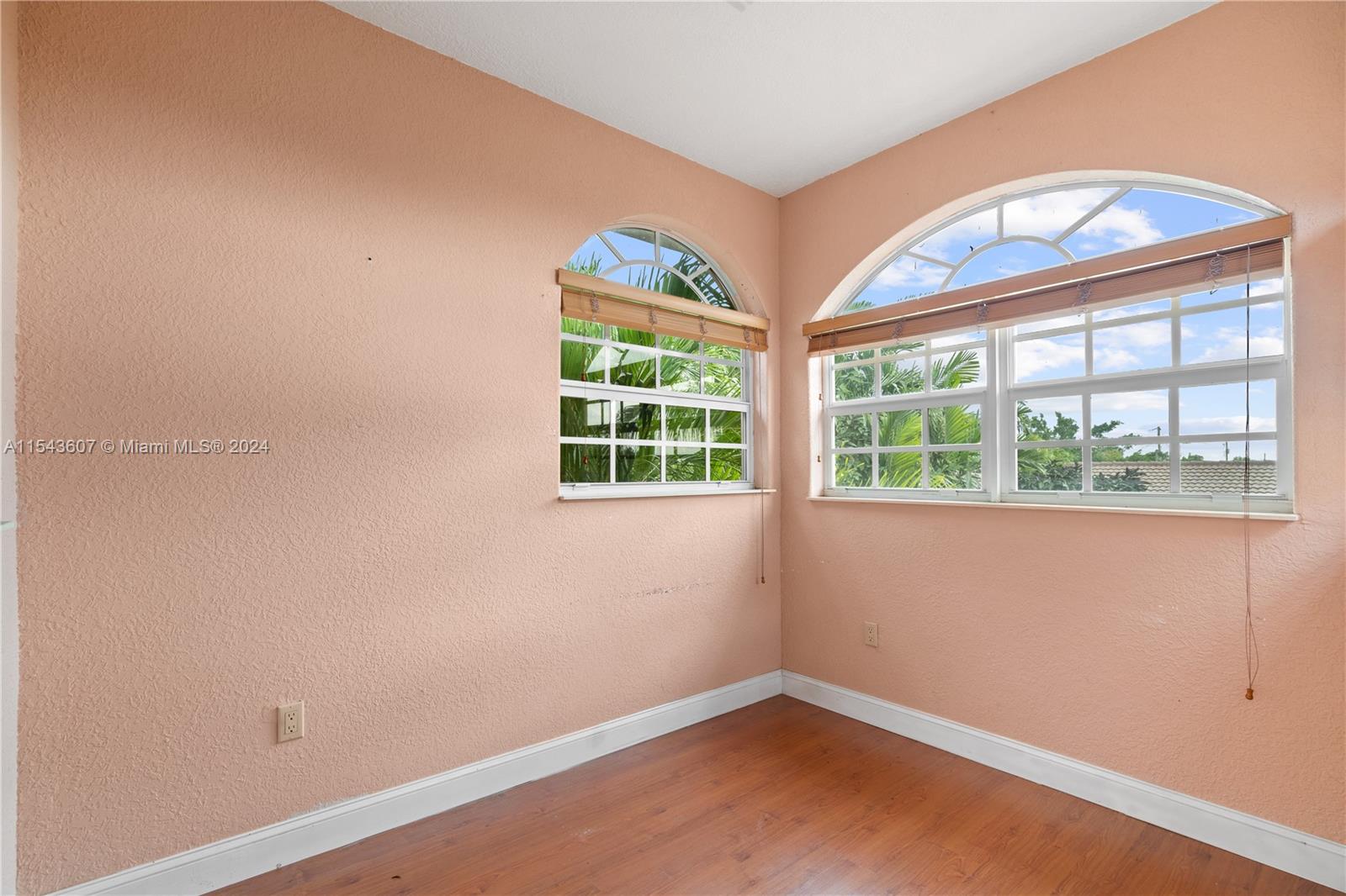 8921 SW 44th St, Miami, Florida 33165, 3 Bedrooms Bedrooms, ,3 BathroomsBathrooms,Residential,For Sale,8921 SW 44th St,A11543607