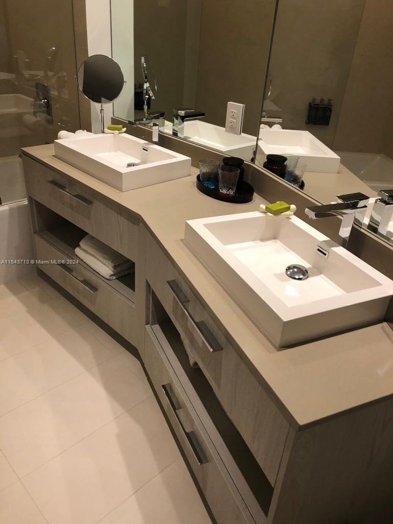 4111 S Ocean Dr 1002, Hollywood, Florida 33019, 2 Bedrooms Bedrooms, ,2 BathroomsBathrooms,Residential,For Sale,4111 S Ocean Dr 1002,A11543713