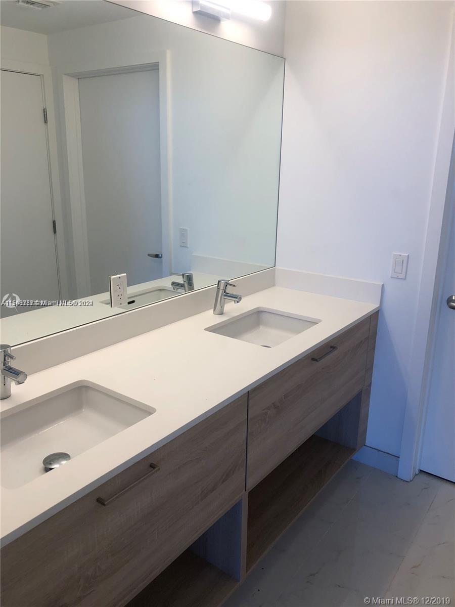 16385 Biscayne Blvd 2307, North Miami Beach, Florida 33160, 3 Bedrooms Bedrooms, ,3 BathroomsBathrooms,Residential,For Sale,16385 Biscayne Blvd 2307,A11543757