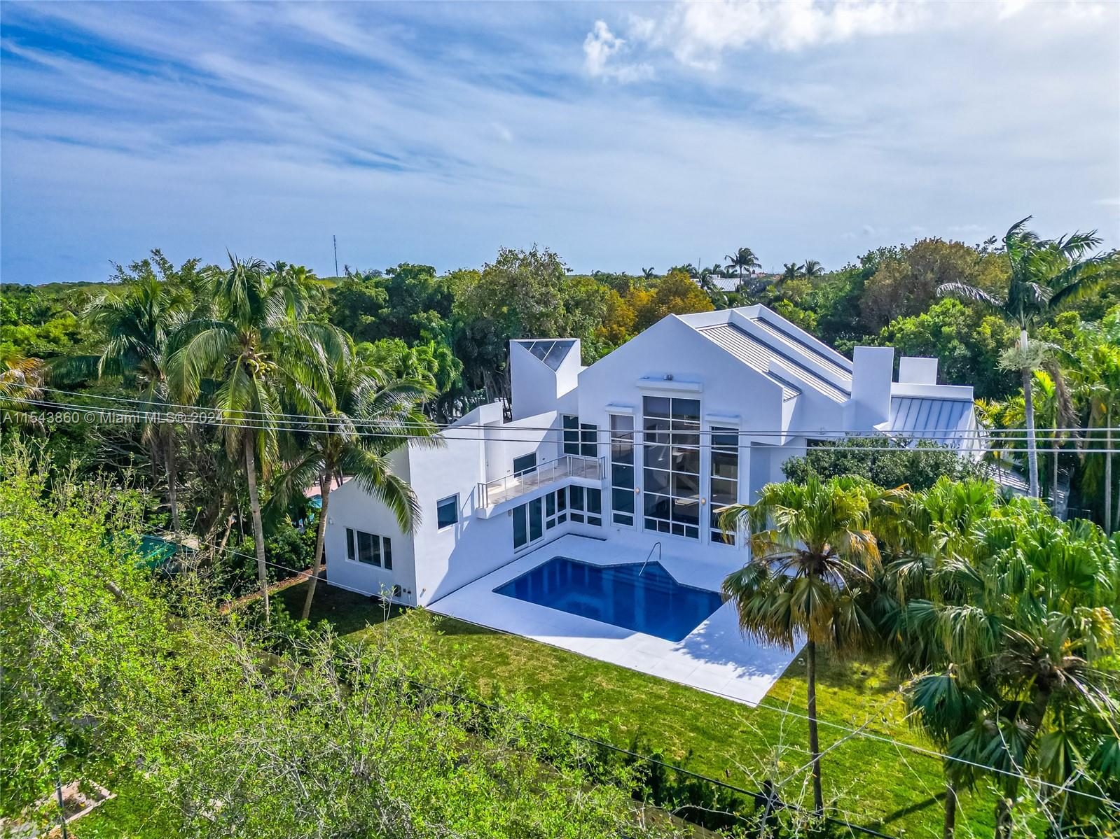 51  Island Dr  For Sale A11543860, FL